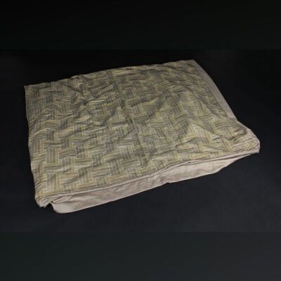 RUSH - James Hunt's (Chris Hemsworth) Japanese Hotel Bedspread (RP142)
