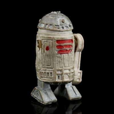 Lot # 40: Dutch R2-D2 Bootleg Figure