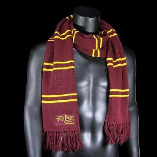 HARRY POTTER AND THE PRISONER OF AZKABAN (2004) - Crew Gift Scarf Set
