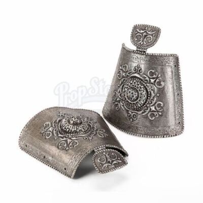 Lot #145 - Prince of Persia: The Sands of Time - Silver Gauntlets