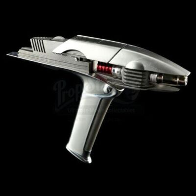 Lot # 1: STAR TREK INTO DARKNESS (2013) - USS Enterprise Phaser