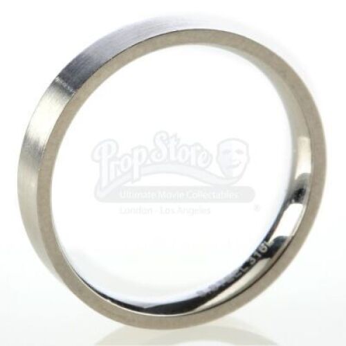 Lot # 128: STAR TREK INTO DARKNESS (2013) - Admiral Christopher Pike's Wedding Ring