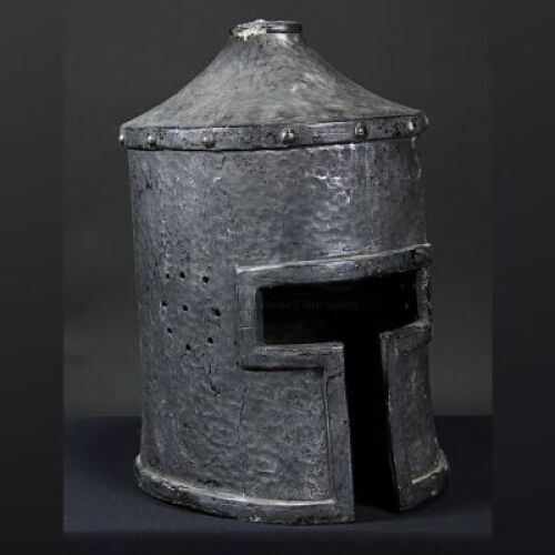 MONTY PYTHON AND THE HOLY GRAIL (1975) - Knights Of The Round Table Helmet