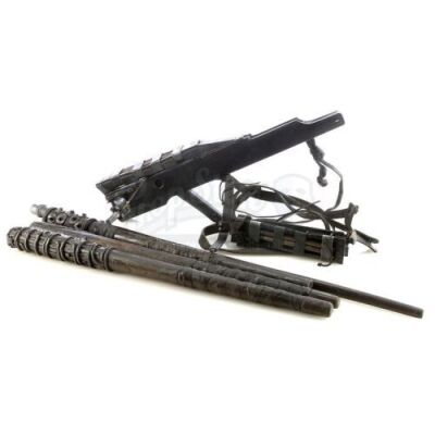 Lot # 61: ROBIN HOOD (2018) - Crossman and Cardinal Guard Weapons