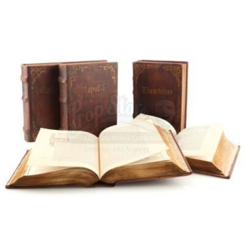 Lot # 63: ROBIN HOOD (2018) - Five Friar Tuck Books