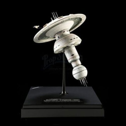 STAR TREK III: THE SEARCH FOR SPOCK (1984) - Earth Spacedock Model Miniature and Artwork Prints