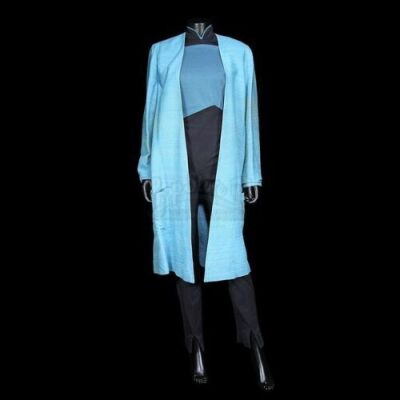 STAR TREK: THE NEXT GENERATION (TV 1987- 1994) - Dr. Beverly Crusher's (Gates McFadden) Starfleet Uniform