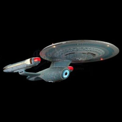 STAR TREK: THE NEXT GENERATION (TV 1987- 1994) / STAR TREK: DEEP SPACE 9 (TV 1993-1999) - Ambassador-Class Starship Model Miniature