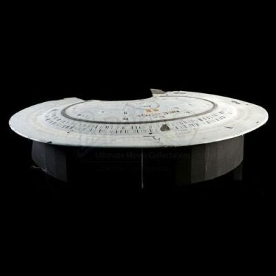 STAR TREK: THE NEXT GENERATION (TV 1987- 1994) - USS Enterprise (NCC-1701-D) Model Miniature Saucer