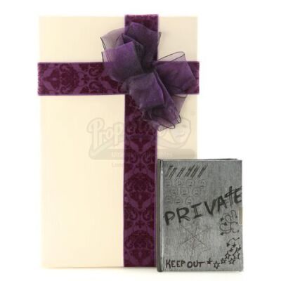 Lot # 41: Marvel's Jessica Jones (TV Series) - Jessica Jones' Journal With New Beginnings Dress and Box