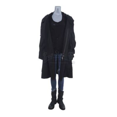 Lot # 180: Marvel's Jessica Jones (TV Series) - Jessica Jones' Stunt Courthouse Costume