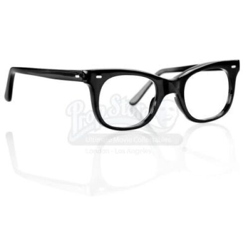 THE THEORY OF EVERYTHING (2014) - Stephen Hawking's (Eddie Redmayne) Black Rimmed Glasses
