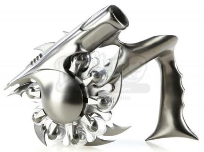 Lot #116 - BATMAN FOREVER (1995) - Batman's (Val Kilmer) Bat-Goo Gun