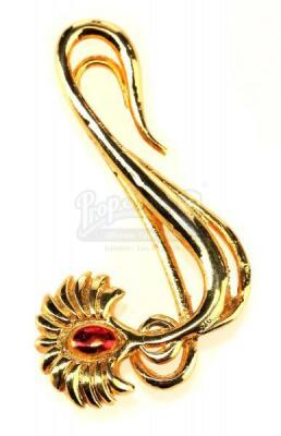 Lot #199 - DEATH BECOMES HER (1992) - Lisle Von Rhuman (Isabella Rossellini) Large Blouse Pin