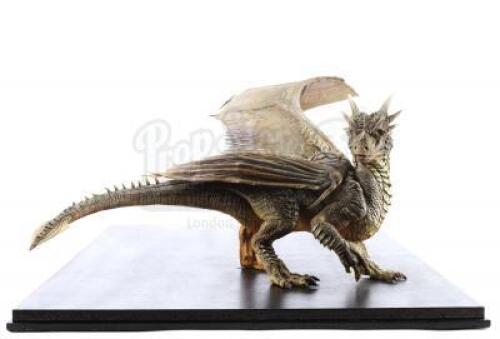 Lot #217 - DRAGONHEART (1996) - Phil Tippett Collection: Draco (Sean Connery) Large Winged Maquette