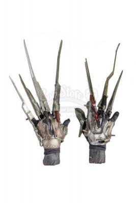 Lot #223 - EDWARD SCISSORHANDS (1990) - Edward Scissorhands' (Johnny Depp) Scissorhands
