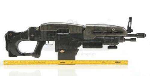 Lot #411 - JUDGE DREDD (1995) - Block War Rifle
