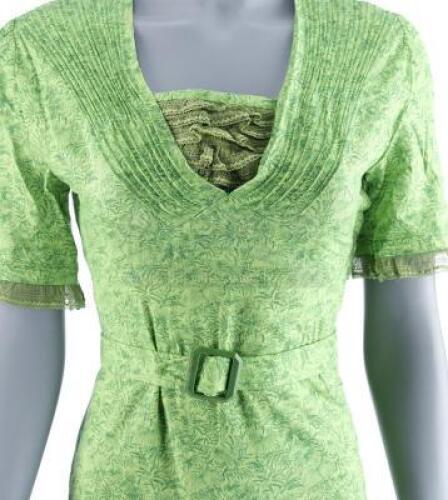 Lot #501 - THE NOTEBOOK (2004) - Allie's (Rachel McAdams) Green Shopping Dress and Accessories Lot #501 - THE NOTEBOOK (2004) - Allie's (Rachel McAdams) Green Shopping Dress and Accessories
