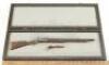 Lot #525 - PIRATES OF THE CARIBBEAN: AT WORLD'S END (2007) - Endeavour Miniature Rifle and Pistol Set - 7