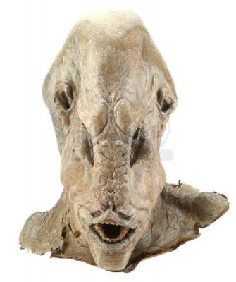 Lot #621 - STAR TREK: DEEP SPACE NINE (T.V. SERIES, 1993-1999) - Promenade Alien Mask