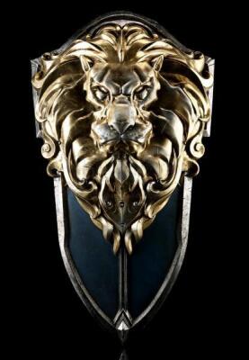 Lot #847 - WARCRAFT (2016) - Anduin Lothar's (Travis Fimmel) Forest Excursion Shield