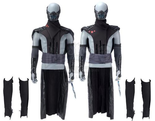 Lot #453 - Marvel's Agents of S.H.I.E.L.D. - Two Remorath Warrior Costume Components with Bone Claw Knives
