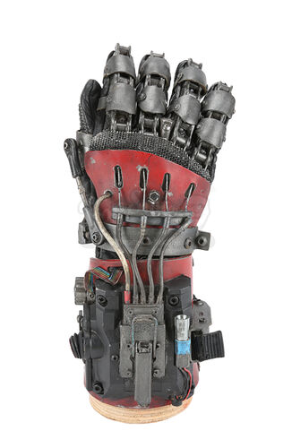 Lot #46 - ASH VS EVIL DEAD (TV SERIES) - Ash's (Bruce Campbell) Mechanical Hand