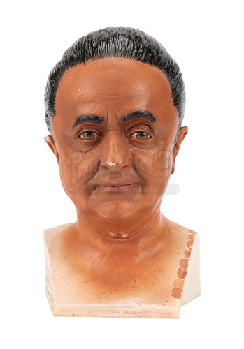 Lot #160 - CHARLIE AND THE CHOCOLATE FACTORY (2005) - Oompa Loompa (Deep Roy) Paint Test Bust