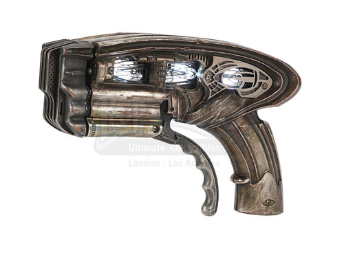 Lot #173 - THE CHRONICLES OF RIDDICK (2004) - Light-Up Hero Necromonger Pistol