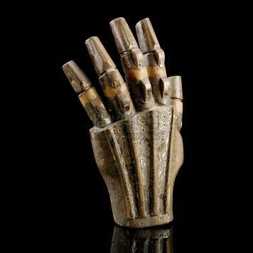 STAR WARS: THE EMPIRE STRIKES BACK (1980) - C-3PO's (Anthony Daniels) Left Hand