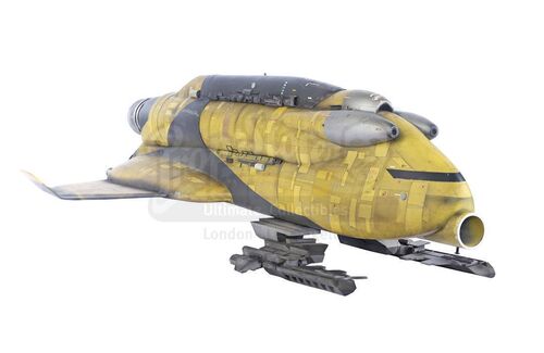 Lot #229 - EVENT HORIZON (1997) - Daylight Space Station Docked U.S.A.C. Vessel Model Miniature