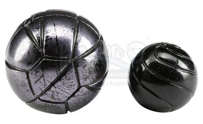 Lot #376 - IRON MAN 2 (2010) - Tony Stark's (Robert Downey Jr.) Nano-Balls