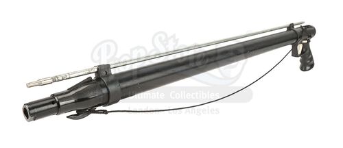 Lot #399 - JAMES BOND: LICENCE TO KILL (1989) - James Bond's (Timothy Dalton) Speargun