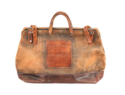 Lot #583 - REAL STEEL (2011) - Charlie Kenton's (Hugh Jackman) Screen-Matched Money Bag