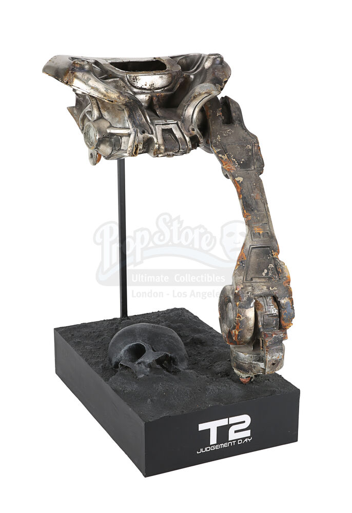 人工股関節全置換術 2nd Decade of the 21st Century Lot #817 - TERMINATOR 2: JUDGMENT DAY (1991) - T-800