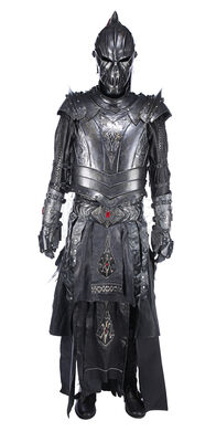 Lot #856 - UNDERWORLD: RISE OF THE LYCANS (2009) - Viktor's (Bill Nighy) Death Dealer Armour and Hero Dagger