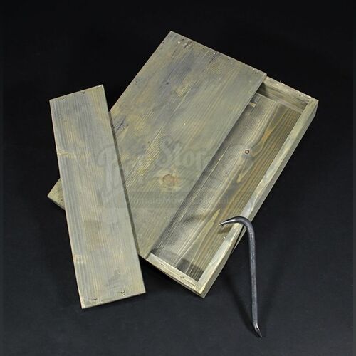 Dresden Triptych Storage Box & Crowbar