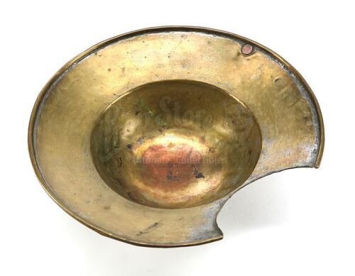 Lot # 148: THE HAUNTING OF BLY MANOR - Letting Bowl