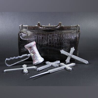 Van Helsing (Thomas Kretschmann) Gladstone Bag & Weapons