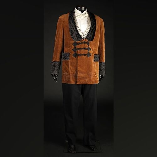 Lord Thomas Davenport (Robert Bathurst) Drawing Room Costume