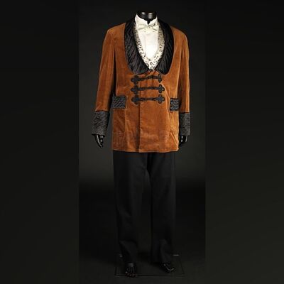 Lord Thomas Davenport (Robert Bathurst) Drawing Room Costume
