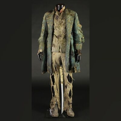 Vlad Tepes (Jonathan Rhys Meyers) Sarcophagus Costume & Sword