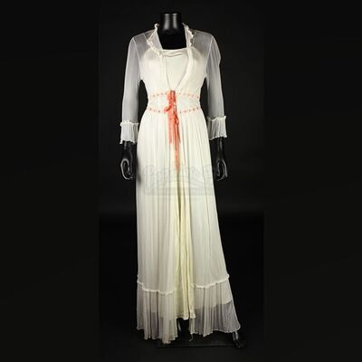 Lucy Westenra (Katie McGrath) Silk Nightdress & Gown
