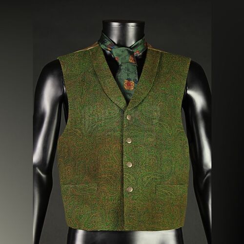 Van Helsing (Thomas Kretschmann) Carfax Manor Study Waistcoat & Tie