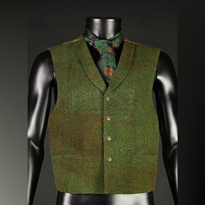 Van Helsing (Thomas Kretschmann) Carfax Manor Study Waistcoat & Tie