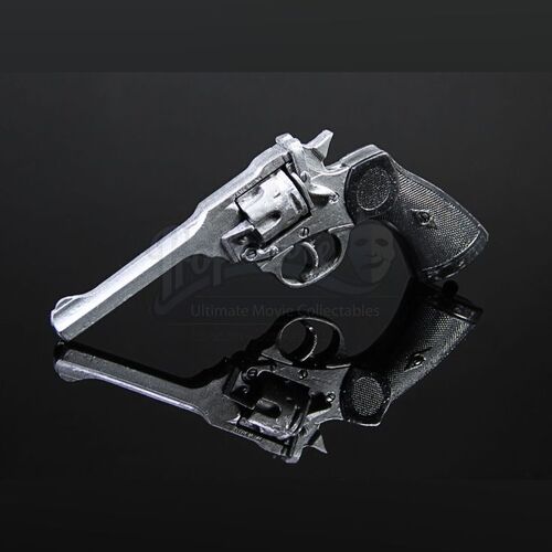 Jonathan Harker (Oliver Jackson-Cohen) Stunt Revolver