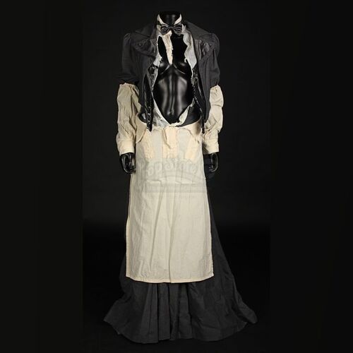Janina Kleiberson (Neve McIntosh) Torn Costume