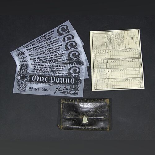 Jonathan Harker (Oliver Jackson-Cohen) Wallet, Rent Book & Money