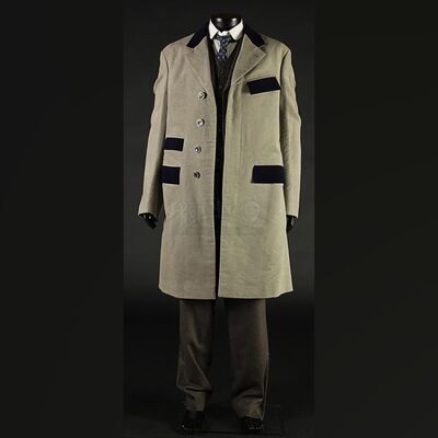 Jonathan Harker (Oliver Jackson-Cohen) Lubrication & Coolant Company Meeting Costume