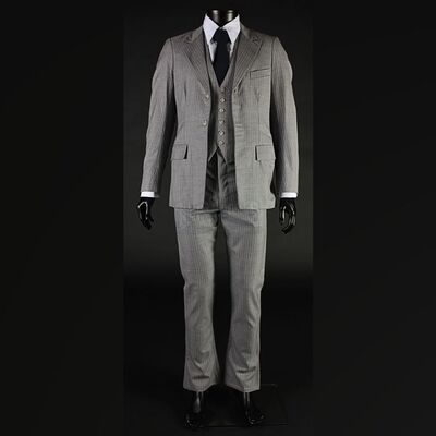 Alexander Grayson (Jonathan Rhys Meyers) Billiard Room Costume